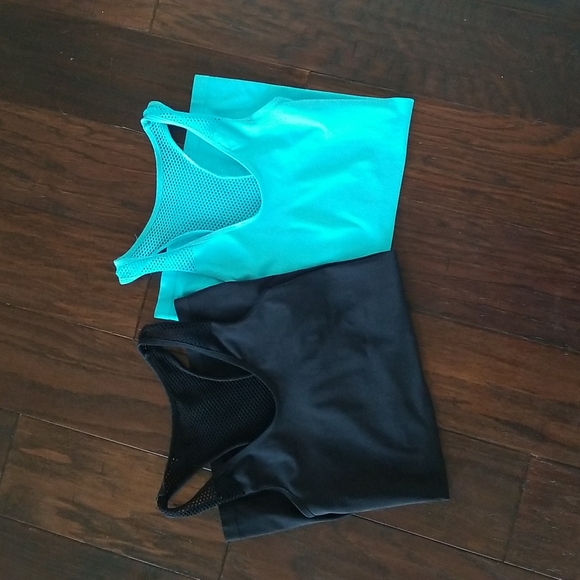 Pair of Aero sport tanks - Picture 5 of 5